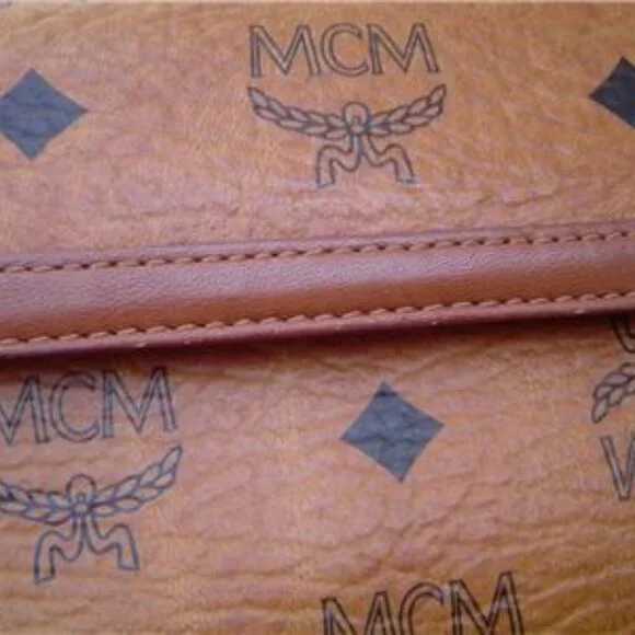 AUTHENTIC MCM COGNAC SIGNATURE LEATHER SMALL SATCHEL WITH KEYCHAIN EUC - Picture 11 of 16